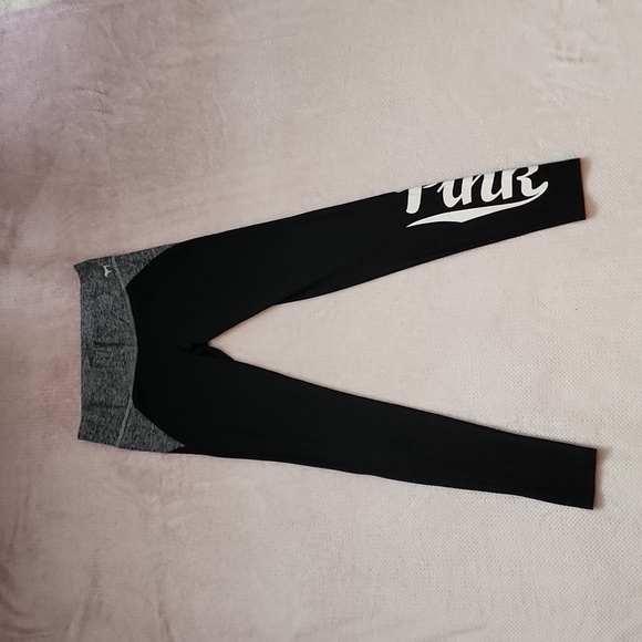 PINK Victoria's Secret Yoga Pants - Picture 4 of 6